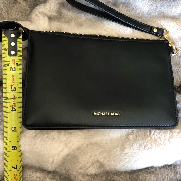 Michael Kors Wristlet - Picture 4 of 5